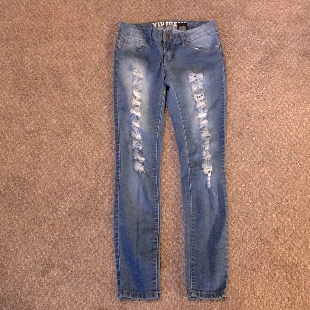 I am selling because I don’t want my clothes